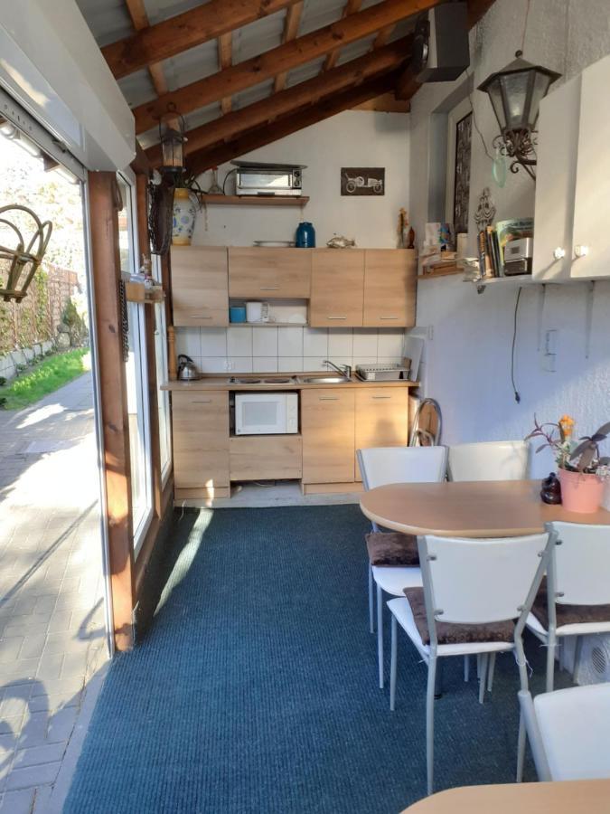 Wynajem Apartamentow I Pokoi. Ustronie Morskie Exteriör bild