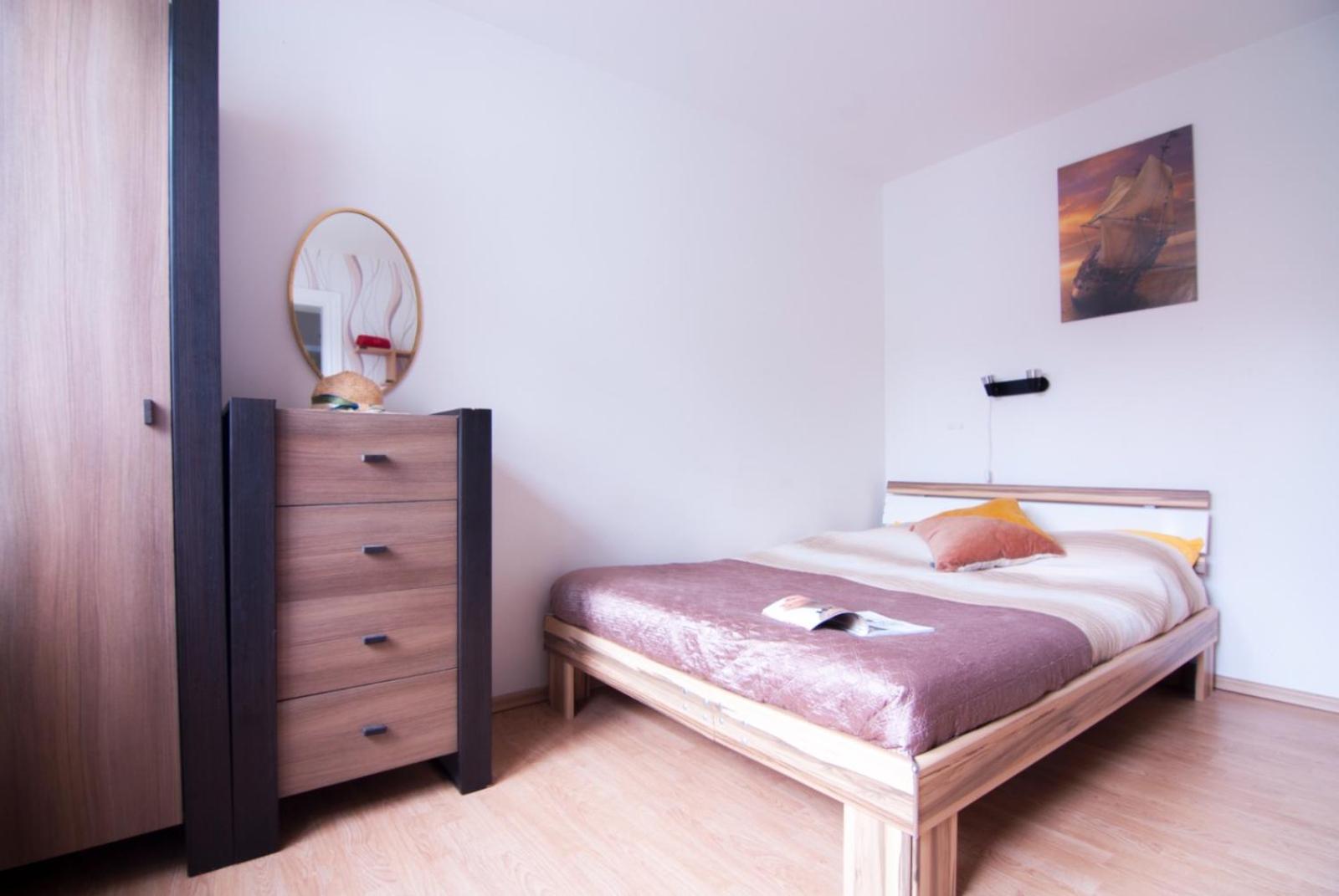 Wynajem Apartamentow I Pokoi. Ustronie Morskie Exteriör bild